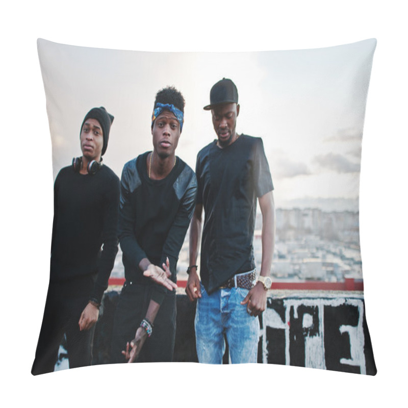 Personality  Three Rap Singers Band On The Roof Pillow Covers