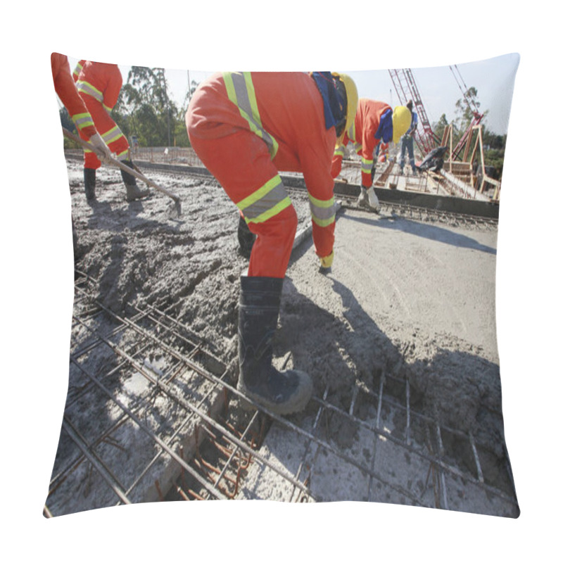 Personality  Operatives Works In Civil Construction  Pillow Covers