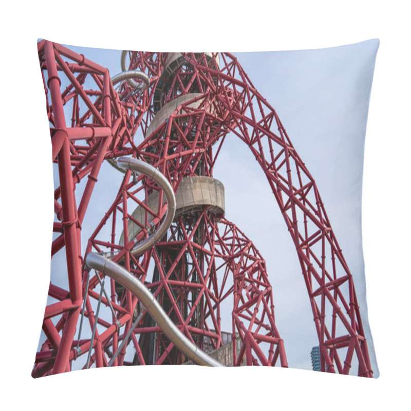 Personality  Queen Elizabeth Olympic Park, London : ArcelorMittal Orbit Tower In The Queen Elizabeth Olympic Park, The UK's Tallest Sculpture With Observation Deck Pillow Covers