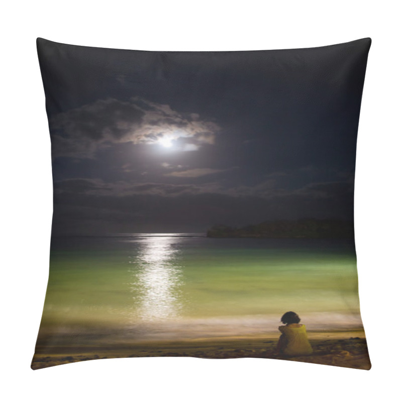 Personality  Solitude At Night Ocean With Moon Pillow Covers