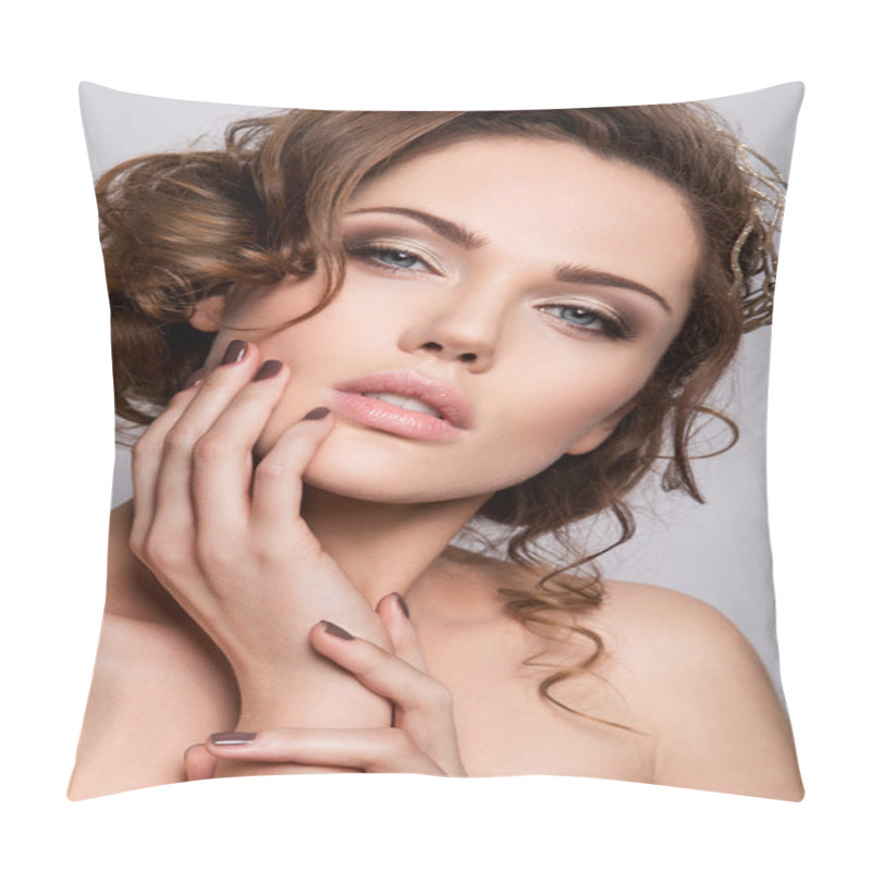 Personality  Beautiful Bride With Fashion Wedding Hairstyle. Pillow Covers