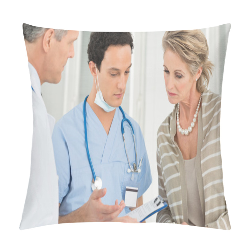 Personality  Doctor And Nurse With Patient In Hospital Pillow Covers