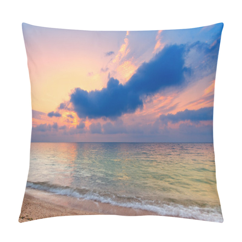 Personality  Calm Sea Before Sunrise Pillow Covers