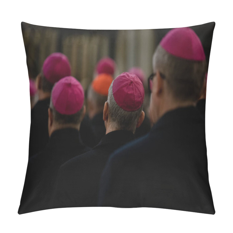 Personality  Czestochowa, Poland, Jasna Gora Monastery - 18 November 2019: Clerics In The Amaranth Zucchetto (form-fitting Ecclesiastical Skullcap) Praying During The Mass In The Chapel Pillow Covers