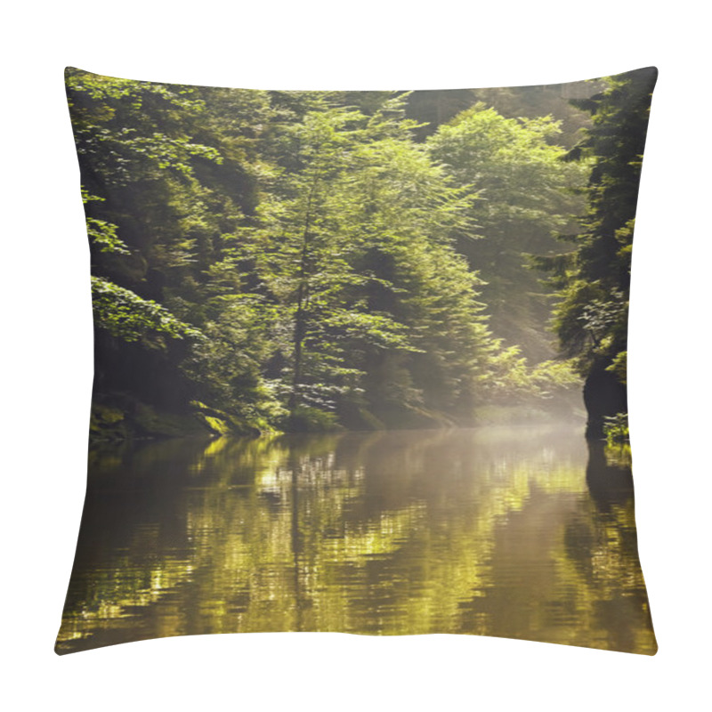 Personality  Kamenice River Pillow Covers