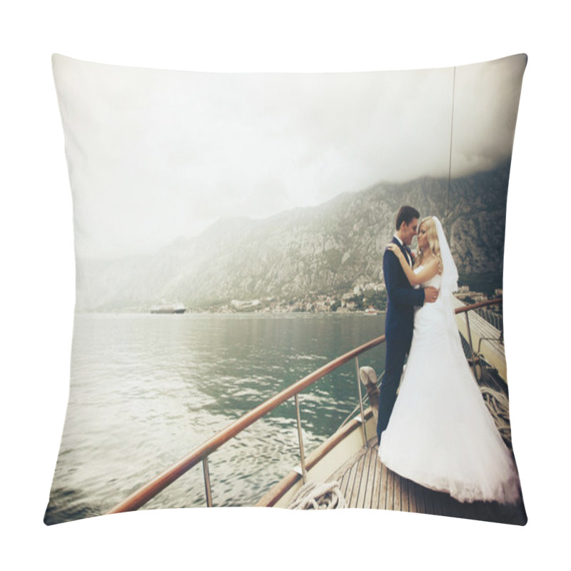 Personality  Bride And Groom Huging And Kissing Pillow Covers