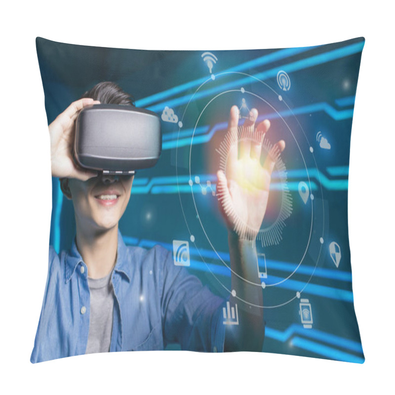 Personality  Man Wear Vr Showing Internet Of Things On The Technology Background Pillow Covers