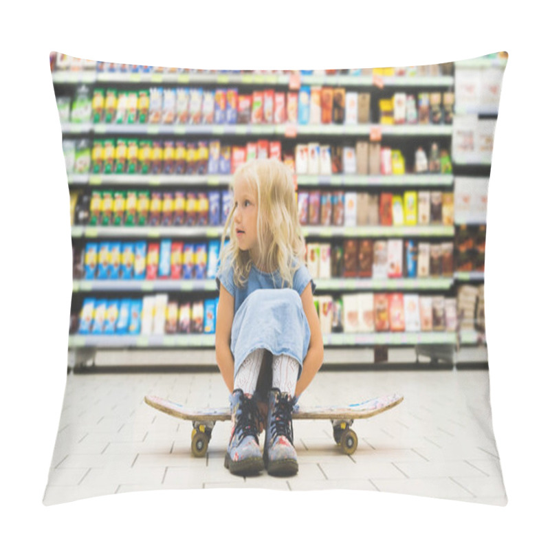 Personality  Little Blonde Child Sitting On Skateboard In Supermarket With Shelves Behind Pillow Covers