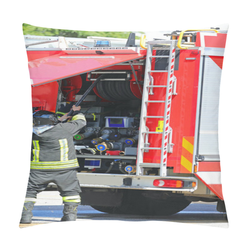 Personality  Fire Truck With Rescue Team Handling Large Black Hose During Emergency Operation In City Pillow Covers