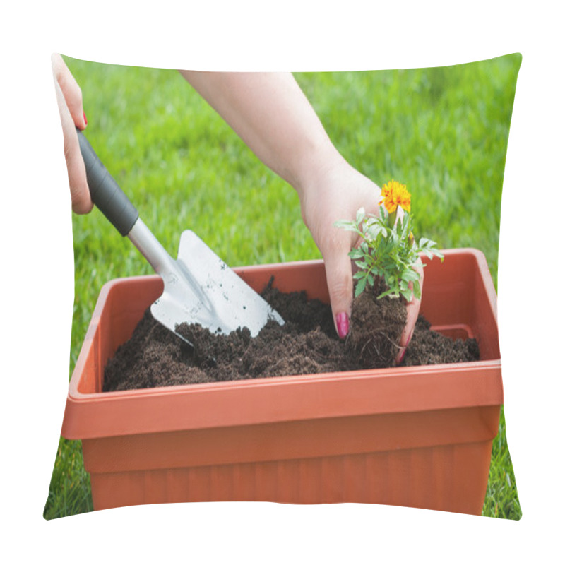 Personality  Spring Gardening Pillow Covers