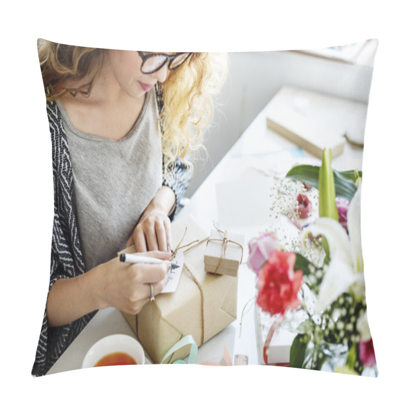 Personality  Woman Writing Thank You Card Pillow Covers