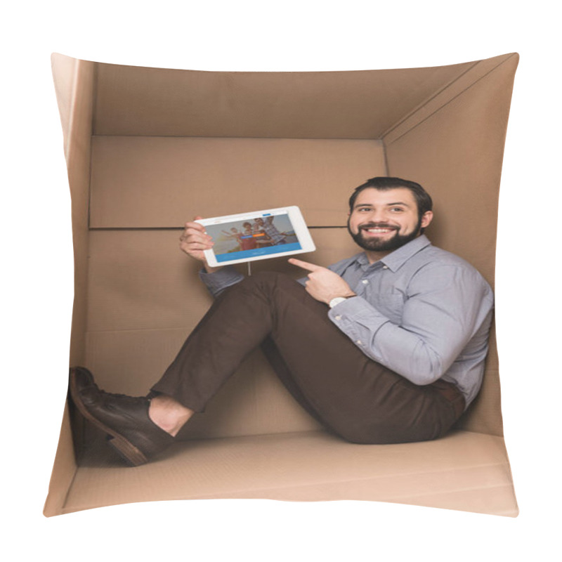 Personality  Tablet With Couchsurfing Website Pillow Covers