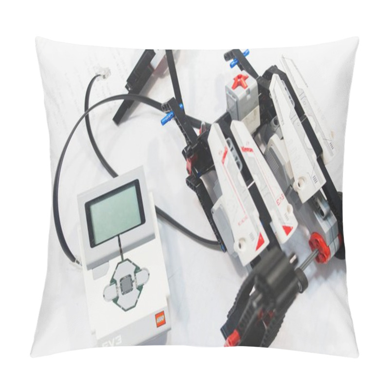 Personality  Lego Eve Robotics Mechatronics Assembly Concept Pillow Covers