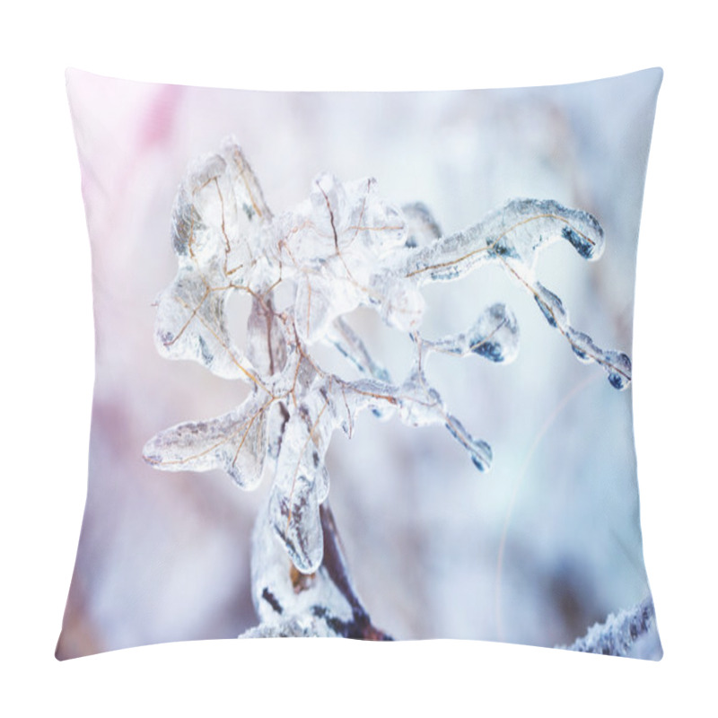 Personality  Frozen Branches In Ice Pillow Covers