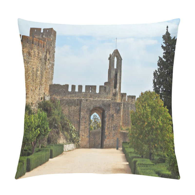 Personality  Fortress Protective Wall Pillow Covers