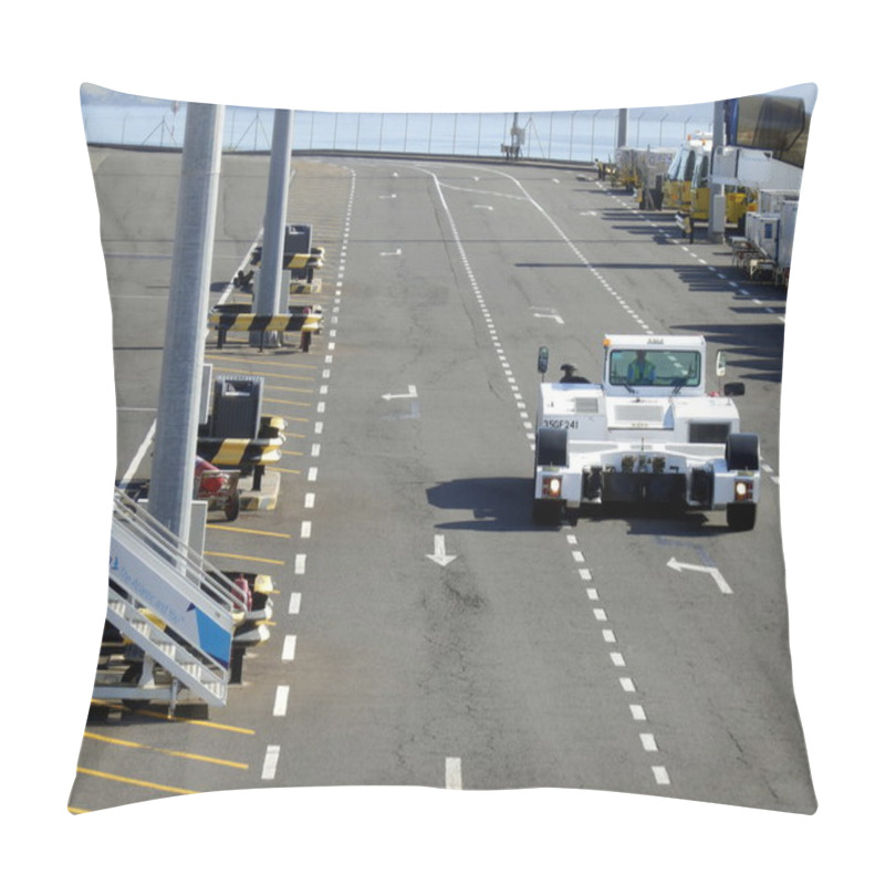 Personality  Aircraft Pushback Tug Pillow Covers