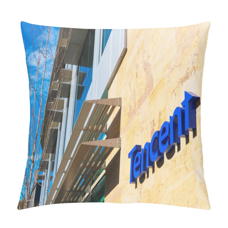 Personality  Tencent Logo On Silicon Valley Office A Chinese Multinational Conglomerate Holding Company Pillow Covers