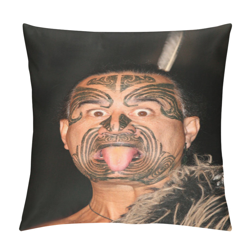 Personality  Maori Culture In New Zealand Pillow Covers