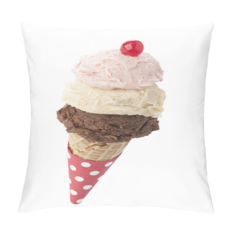 Personality  Triple Flavor Of Ice Cream On The Cone Pillow Covers