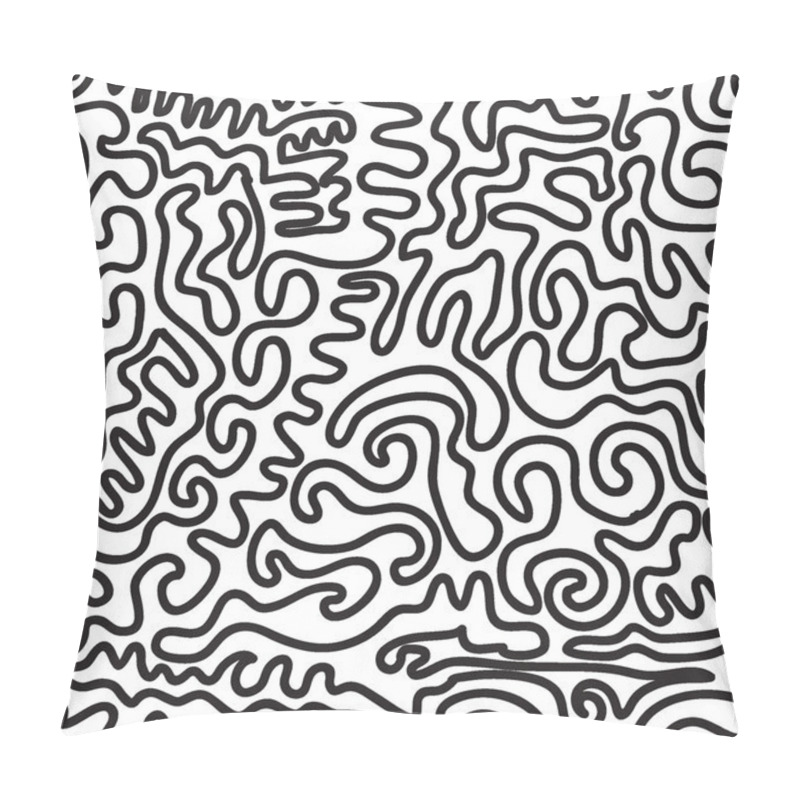 Personality  Maze Line Pattern Pillow Covers