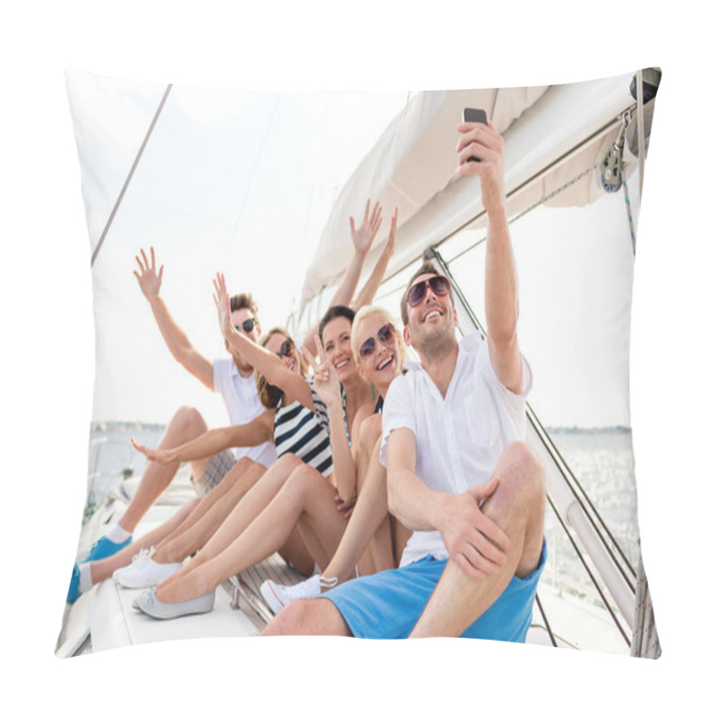 Personality  Smiling Friends Sitting On Yacht Deck Pillow Covers