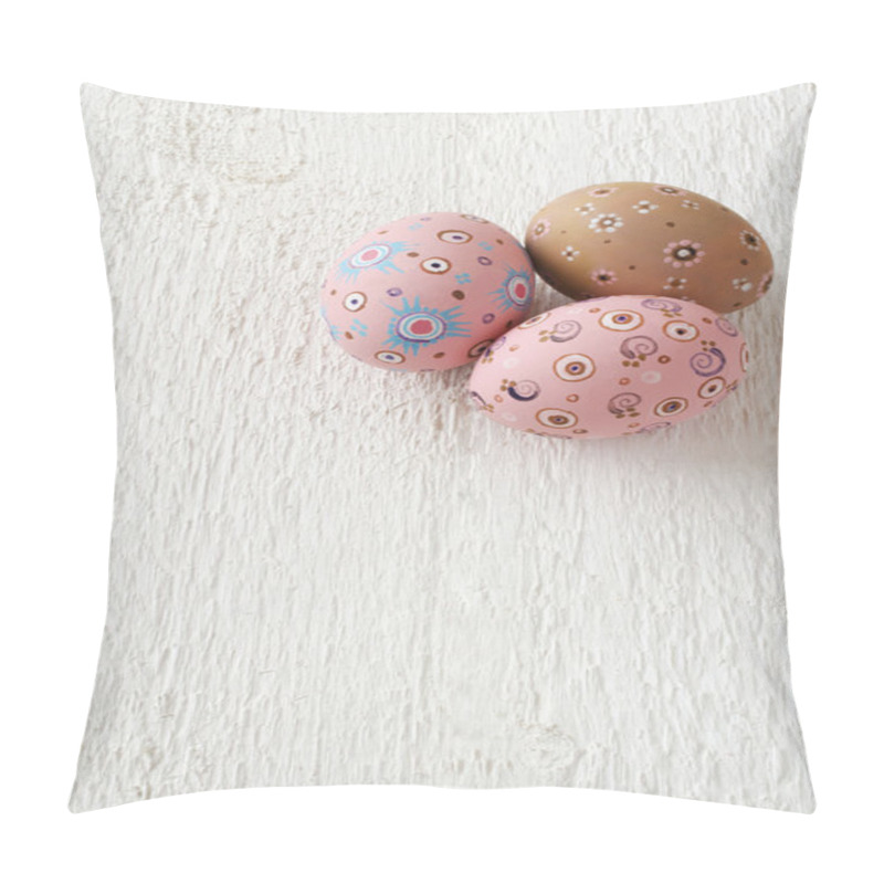 Personality  Easter Eggs On A White Wooden Background, Text Space Pillow Covers