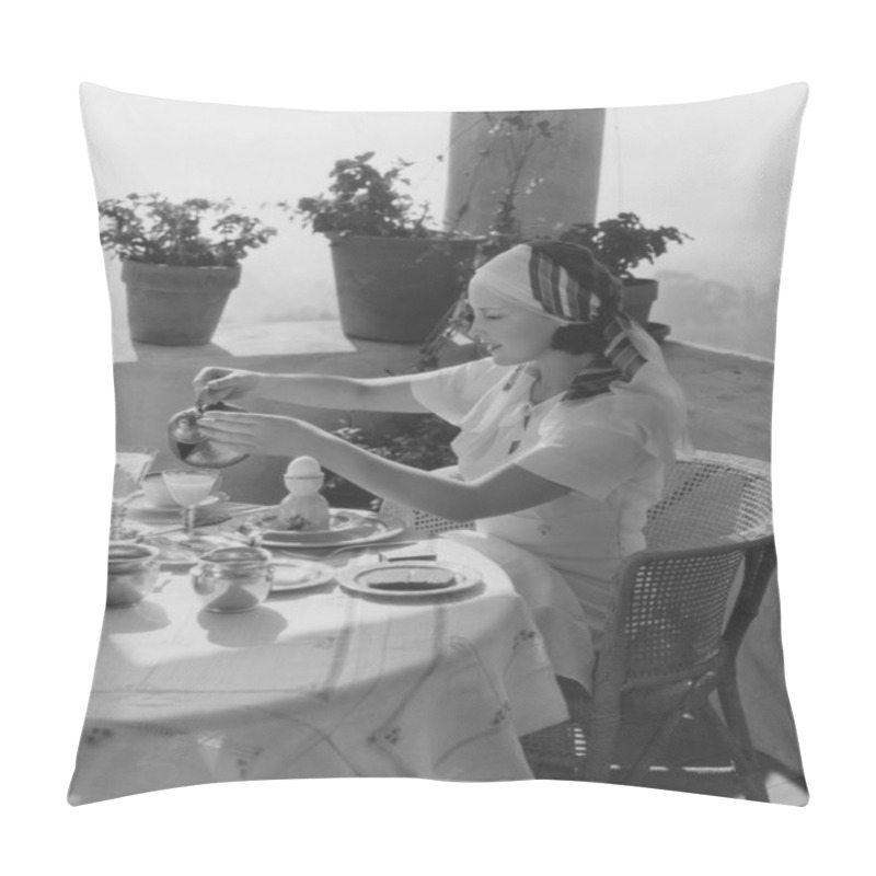 Personality  Solo Breakfast Pillow Covers