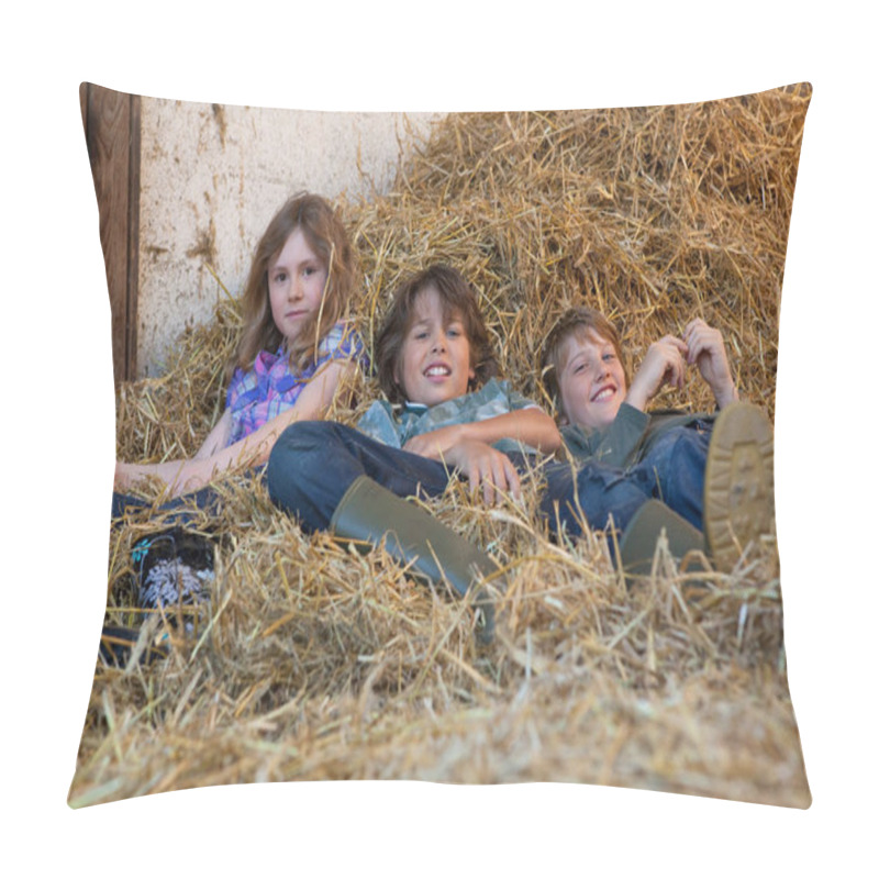 Personality  Three Kids Resting In Hay Pillow Covers