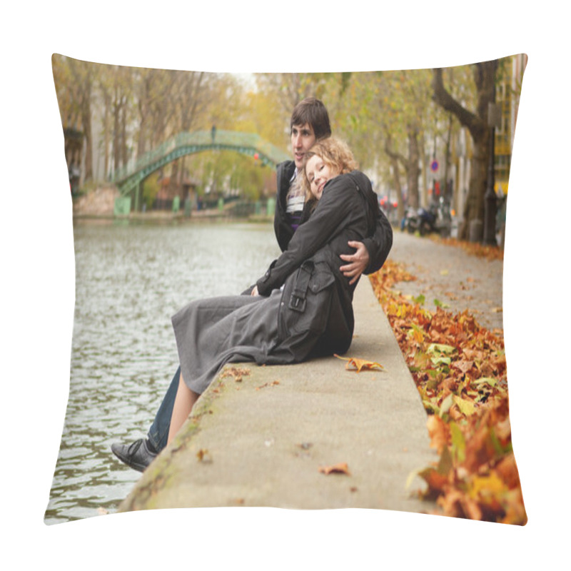 Personality  Dating Couple In Paris On Canal Saint-Martin Pillow Covers