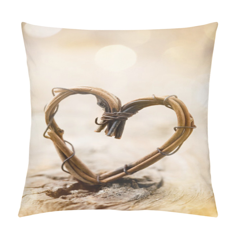 Personality  Willow Wooden Heart Pillow Covers