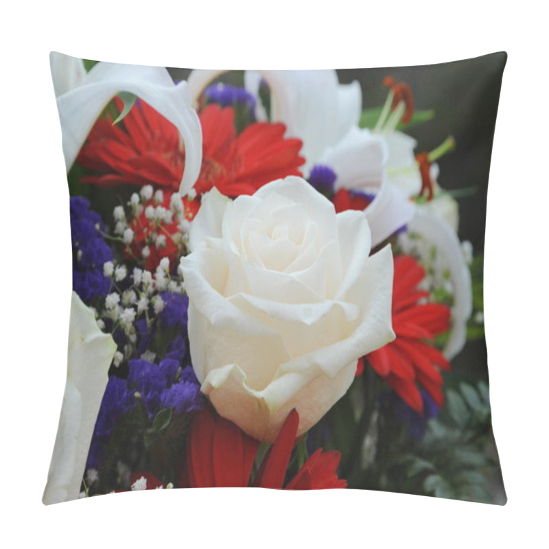 Personality  View Of Beautiful Spring Flowers Pillow Covers