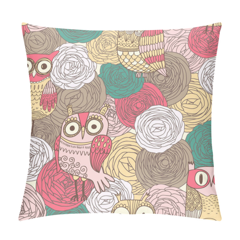 Personality  Pattern Made Of Ranunculus Flowers And Cartoon Owls Pillow Covers