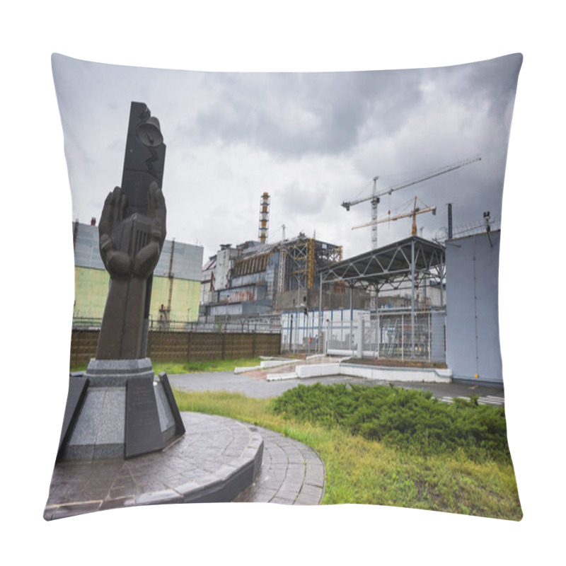 Personality  Monument To The Chernobyl Liquidators With Fourth Reactor On The Background Pillow Covers