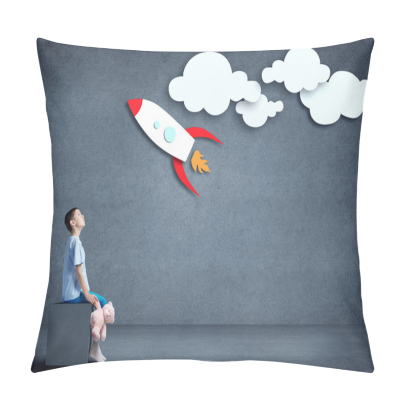 Personality  Boy Dreaming Become Astronaut Pillow Covers