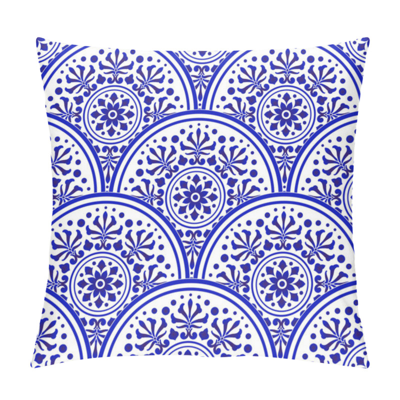 Personality  Decorative Floral Blue And White Seamless Pattern Pillow Covers