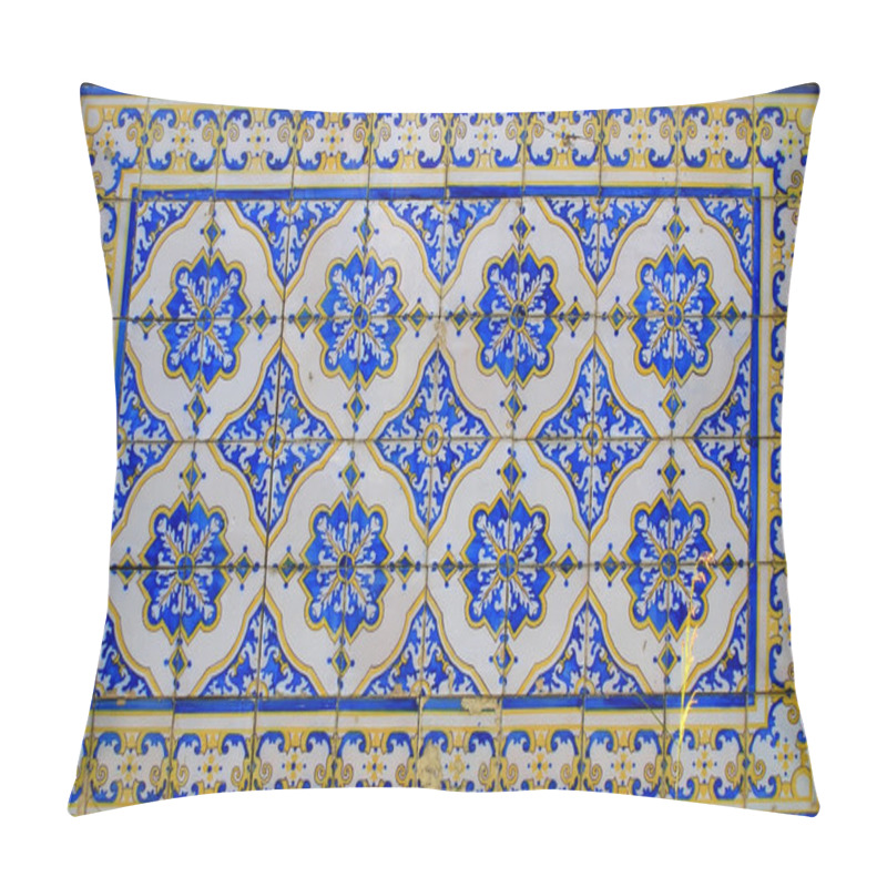 Personality  Floral Tile Pattern Pillow Covers