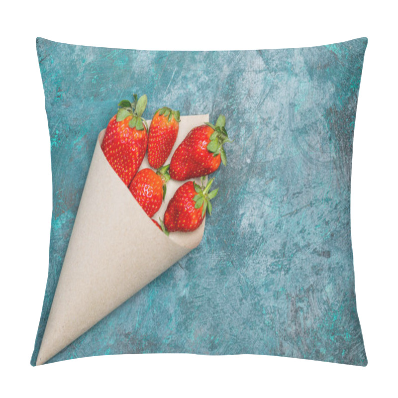 Personality  Fresh Red Strawberries   Pillow Covers