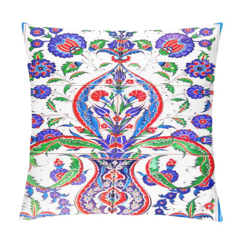 Personality  Traditional Turkish Floral Ornament On Tiles Pillow Covers