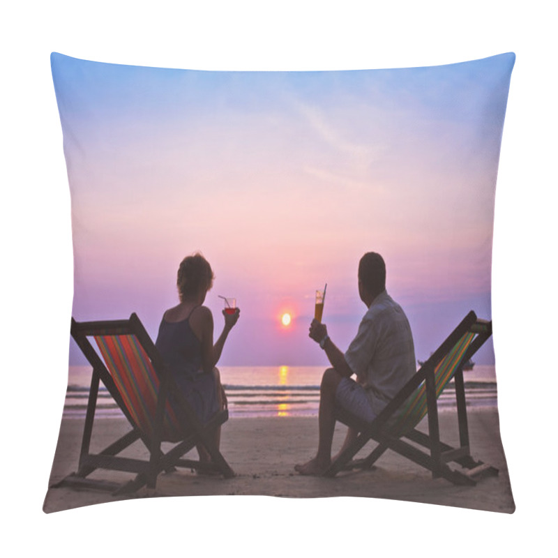 Personality  Couple On The Beach Pillow Covers