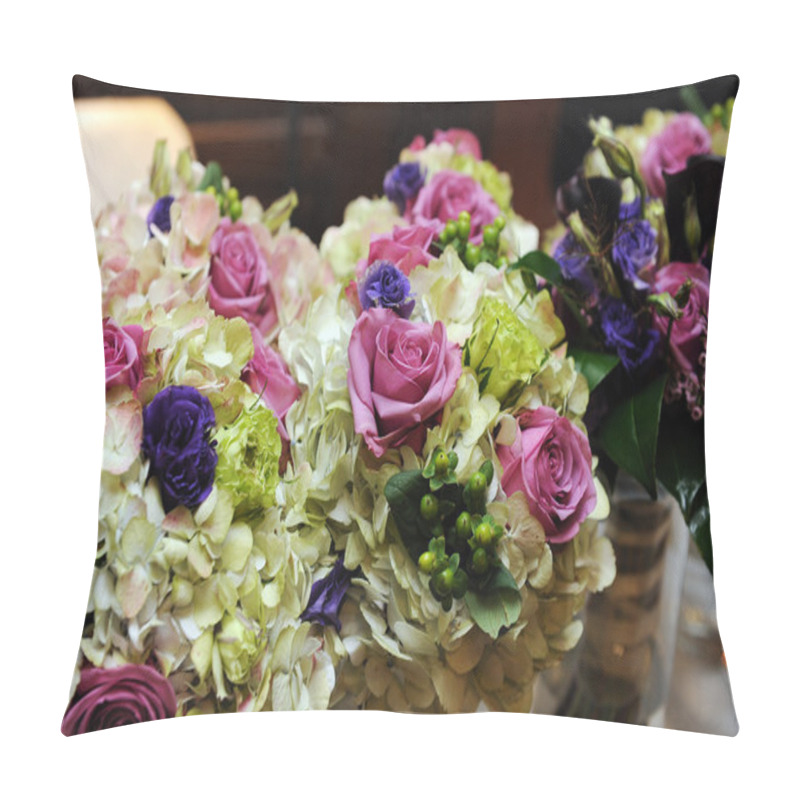 Personality  Wedding Bouquets At A Wedding Pillow Covers