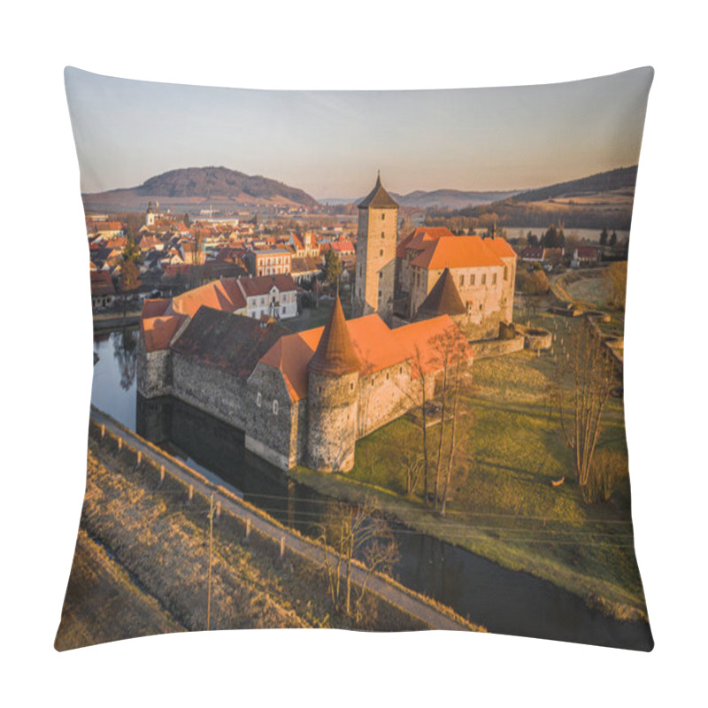 Personality  Svihov Castle Was Besieged By Hussite Wars, The Garrison Surrendered After Their Water Moats Were Siphoned. The Castle Consists Of Two Residential Palaces, Five-storey Entrance Tower On The Bastion. Pillow Covers