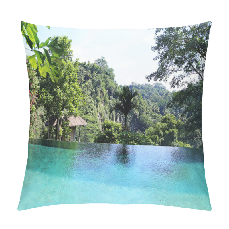 Personality  Infinity Pool In The Jungle Pillow Covers