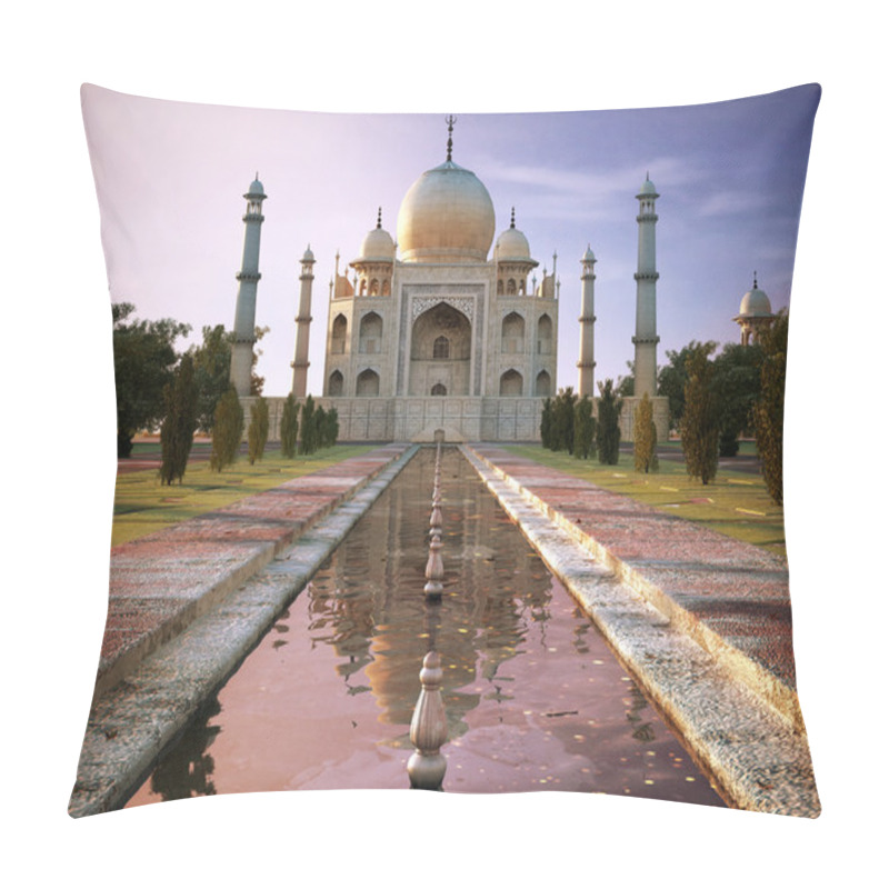 Personality  Taj Mahal Pillow Covers