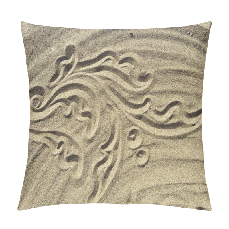 Personality  Floral, Drawing On The Sand Pillow Covers