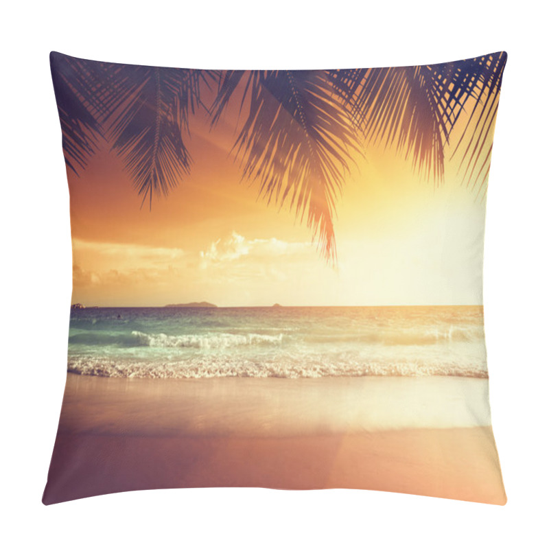 Personality  Sunset On The Beach Of Caribbean Sea Pillow Covers