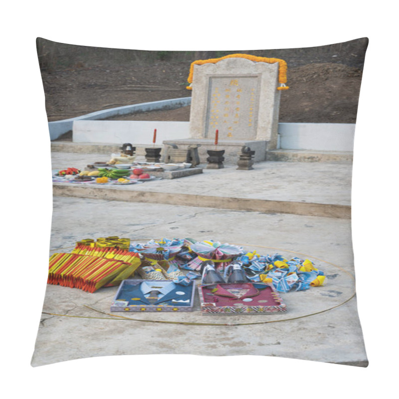 Personality  Pichit, Thailand - April 1, 2018: Sacrificial Offering And Tombstone During Qingming Festival In Pichit, Thailand. Pillow Covers