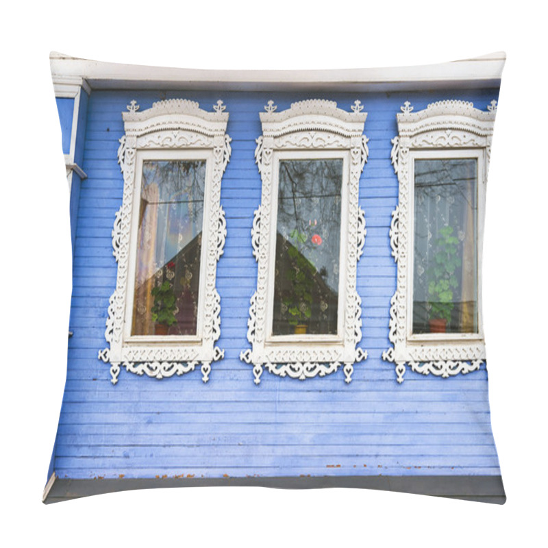 Personality  Russian Carved Frames Of Wooden Houses Pillow Covers