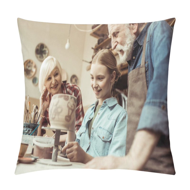 Personality  Front View Of Girl Painting Clay Pot And Grandparents Helping At Workshop Pillow Covers