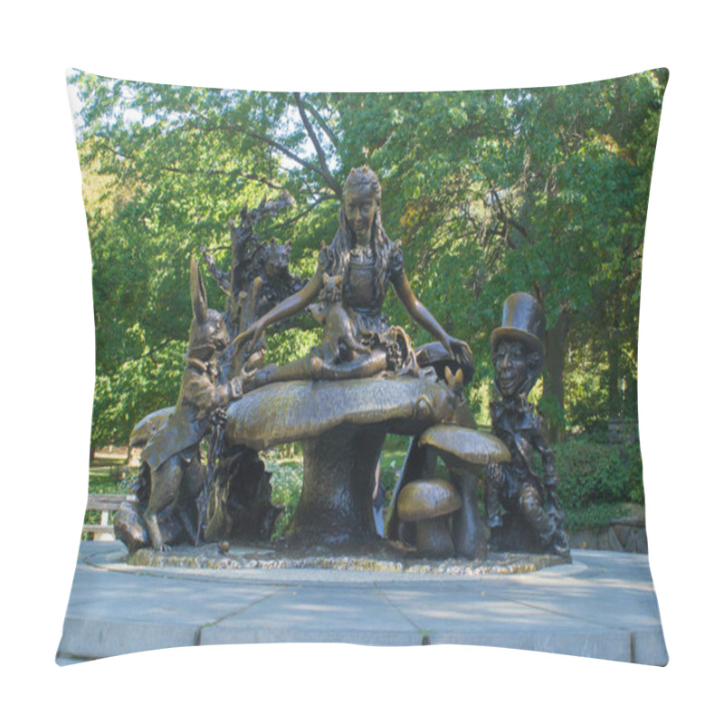 Personality  The Alice In Wonderland Statue In Central Park, New York Pillow Covers