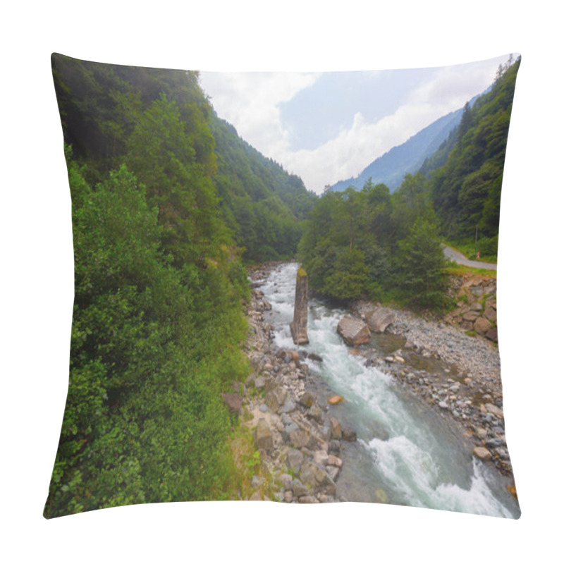 Personality  Old Historical Stone Bridges And Nature Scenery Pillow Covers